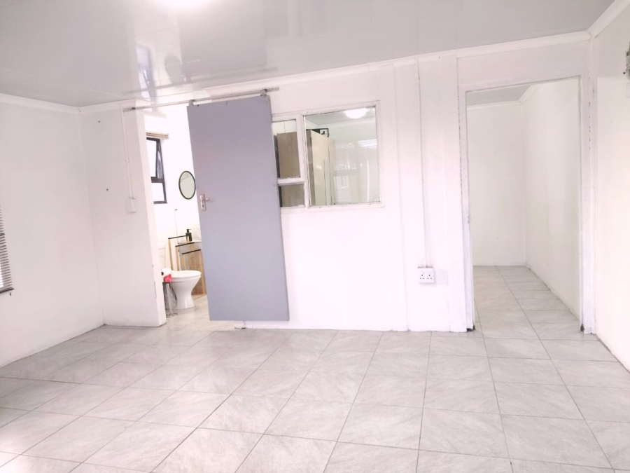 To Let 1 Bedroom Property for Rent in Rustdal Western Cape